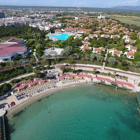 Üdülőközpont Adrina Beach *